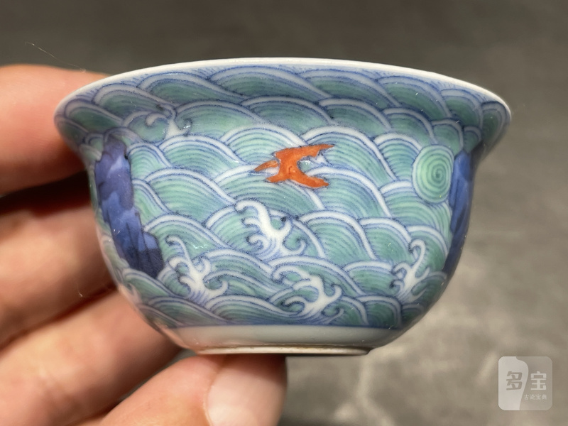 清雍正 斗彩福山寿海杯一对 - 图5